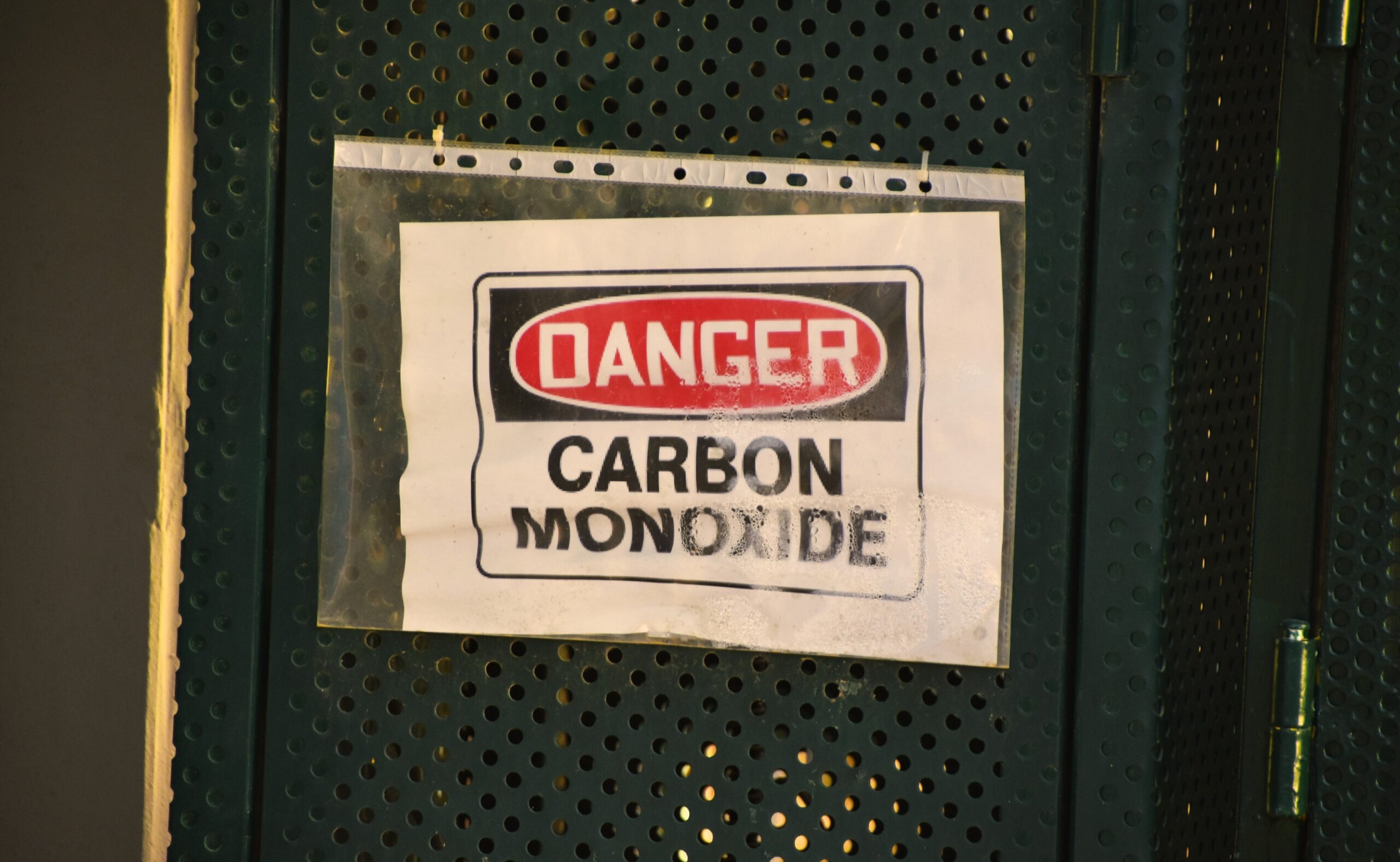 danger carbon monoxide sign